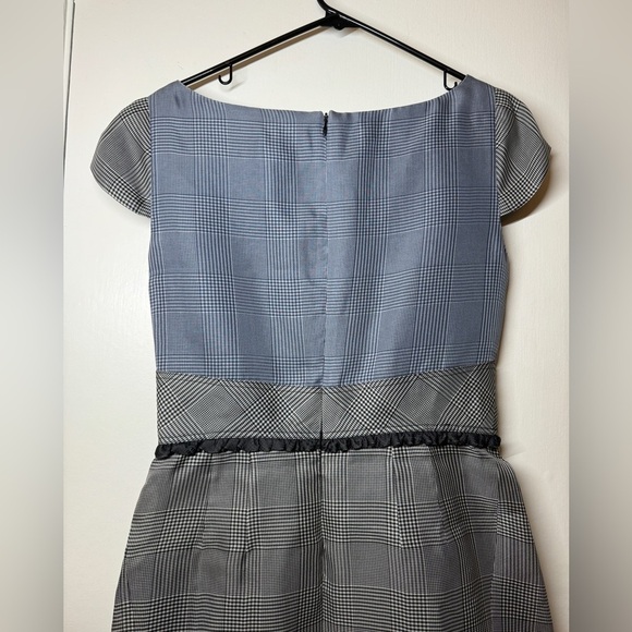 Zac Posen 100% Silk Plaid Blue Black Grey Structured Cap Sleeve Shift Dress 6 - Picture 7 of 15